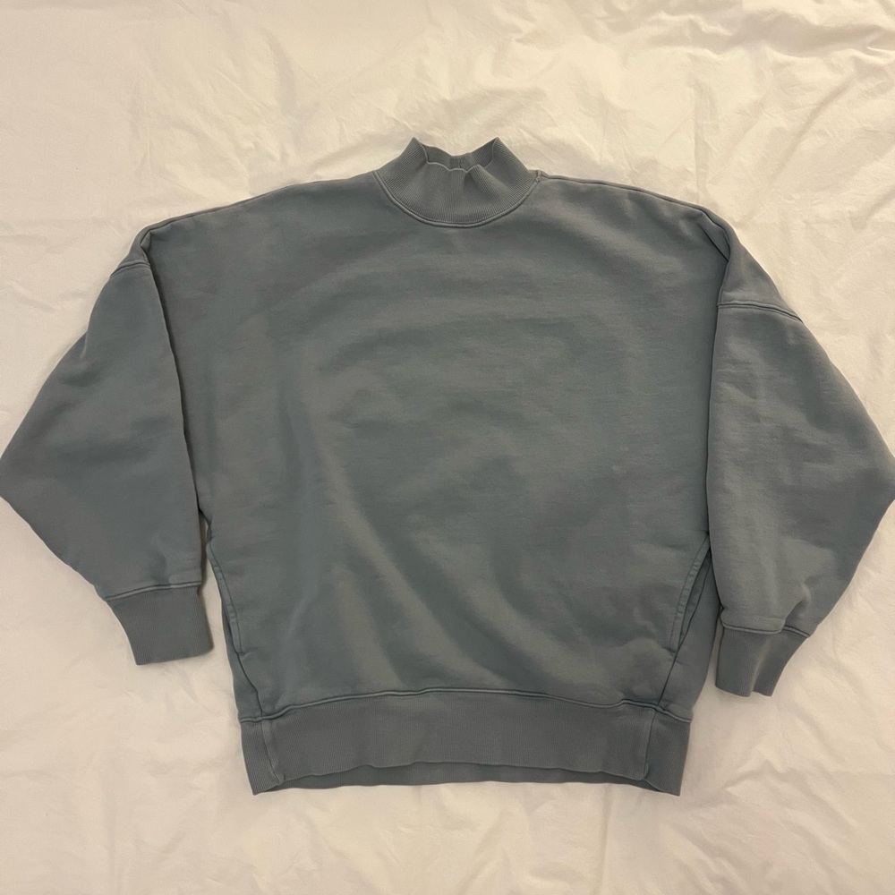 Aritzia Mock Neck Sweatshirt